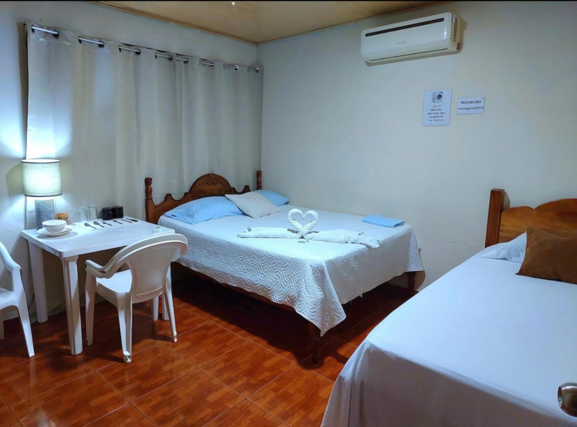 Hostel Del Pacifico 蓬塔雷纳斯 外观 照片