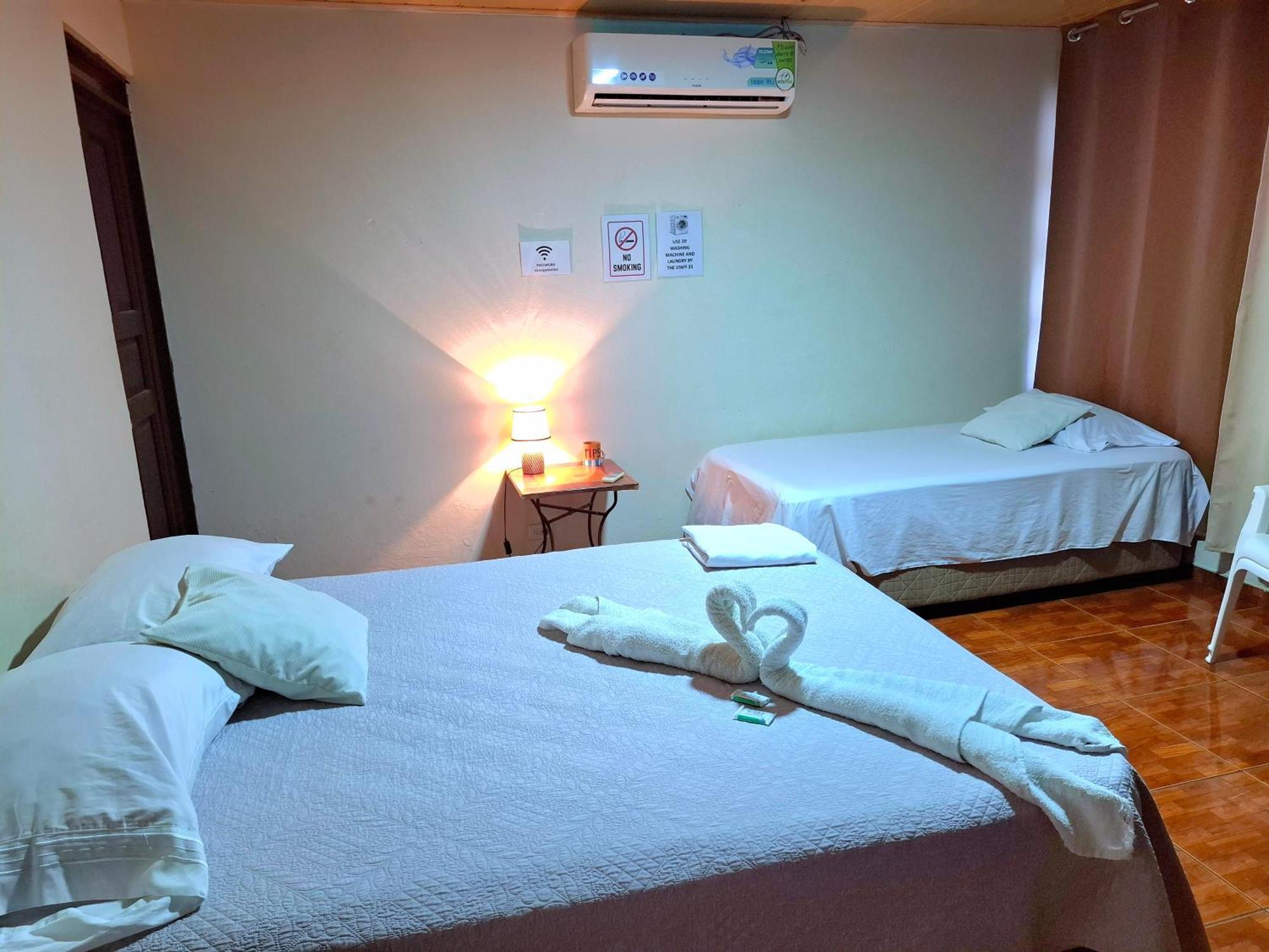 Hostel Del Pacifico 蓬塔雷纳斯 外观 照片